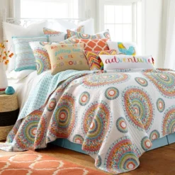 Mayla Medallion Quilt And Pillow Sham Set - Levtex Home -Interior GUEST 0fb529da 1f8d 4d30 bda4 0f65ef21daab 1
