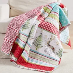 Comet & Cupid Holiday Quilted Throw Green - Merry & Bright