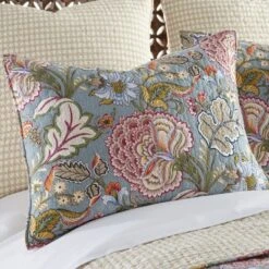 Calafel Floral Quilt And Pillow Sham Set - Levtex Home -Interior GUEST f3349bb9 f13b 4e70 8d0e 17ebf46b5835